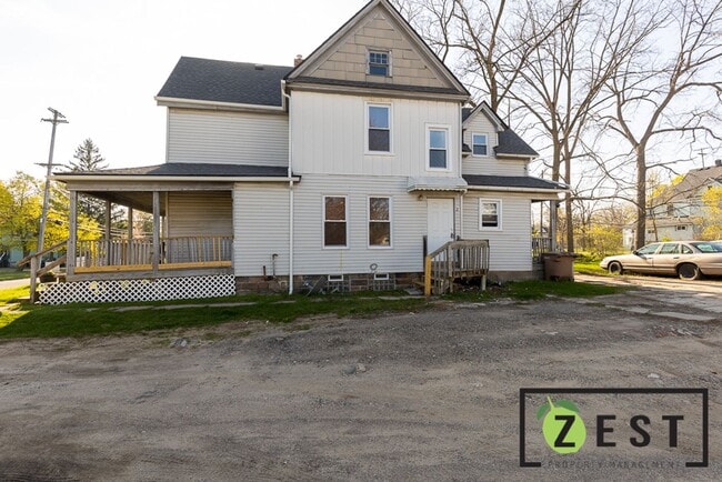 Building Photo - 97 Fairgrove