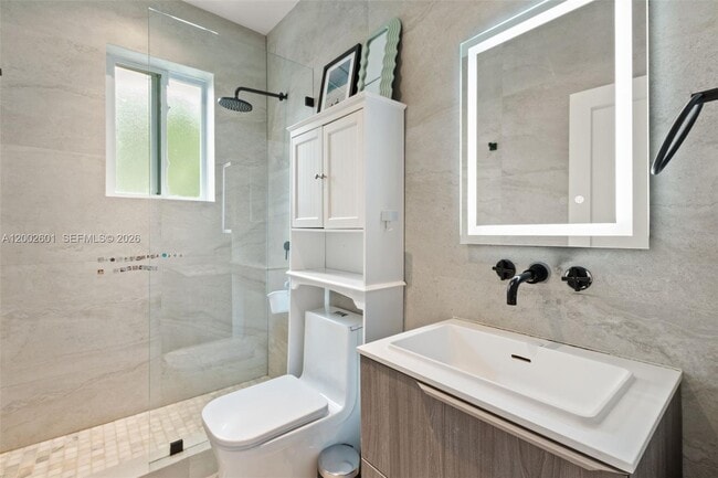 Building Photo - 1502 El Rado St