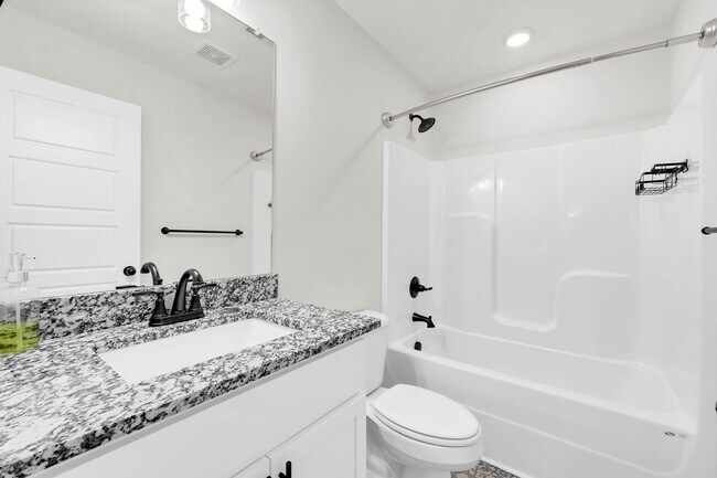 Building Photo - 1196 Cottonwood Dr