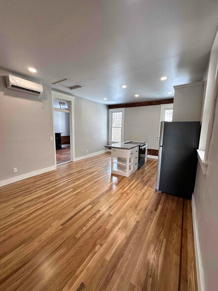 Building Photo - 1234 S 1st St