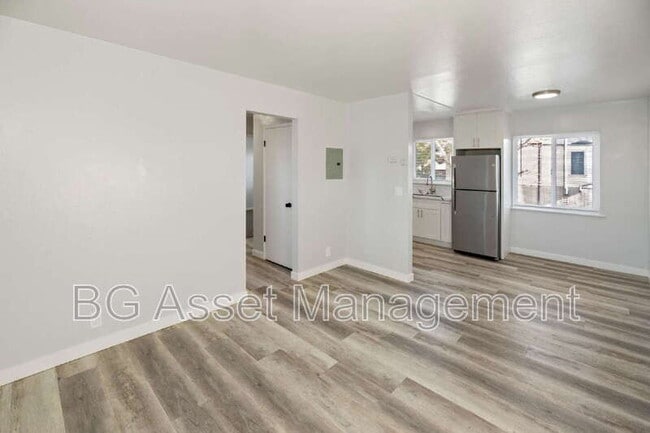 Building Photo - 2309 Eighth St