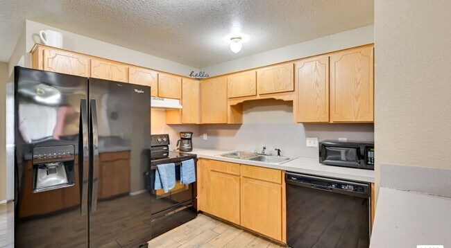 Building Photo - 4203 Deek Dr