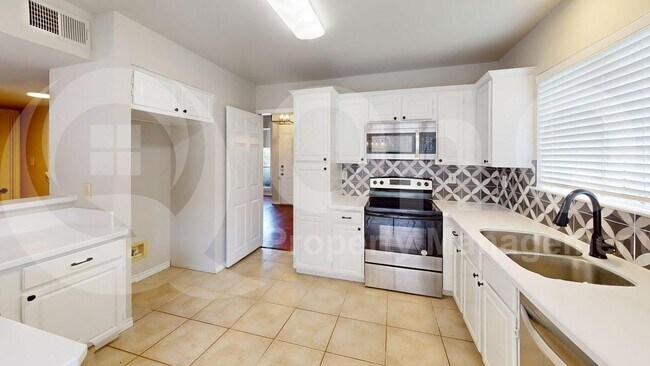 Building Photo - 7509 Crested Butte Dr