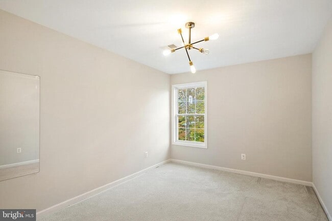 Building Photo - 47118 Garrett Pl