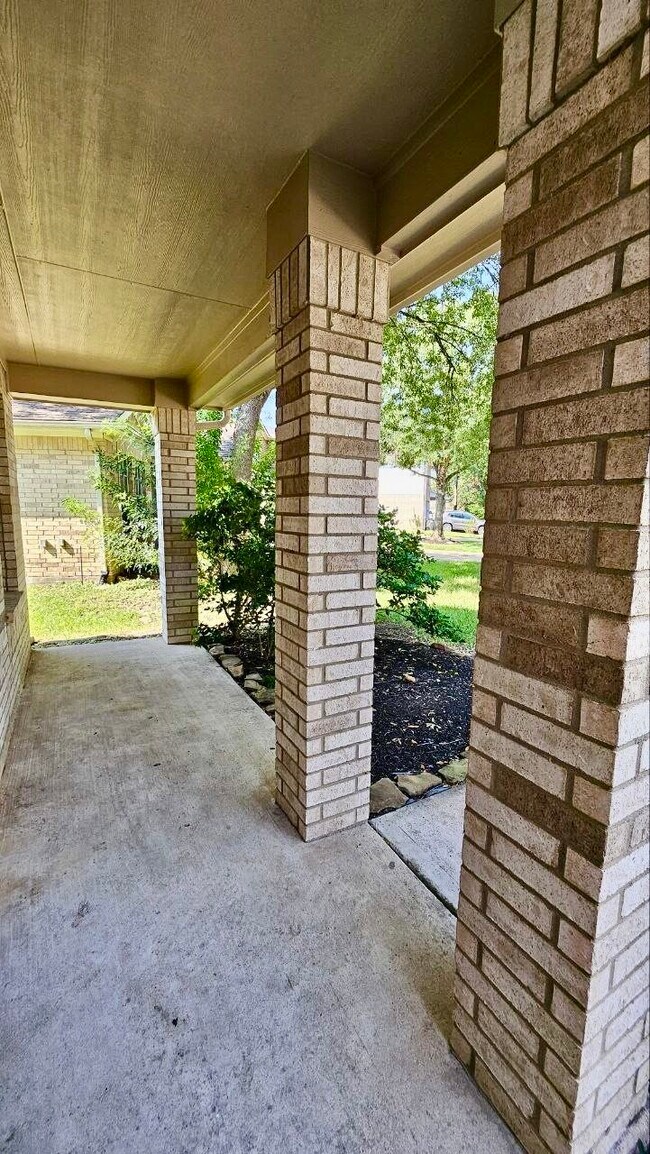 Building Photo - 19711 Canyon Gate Ct