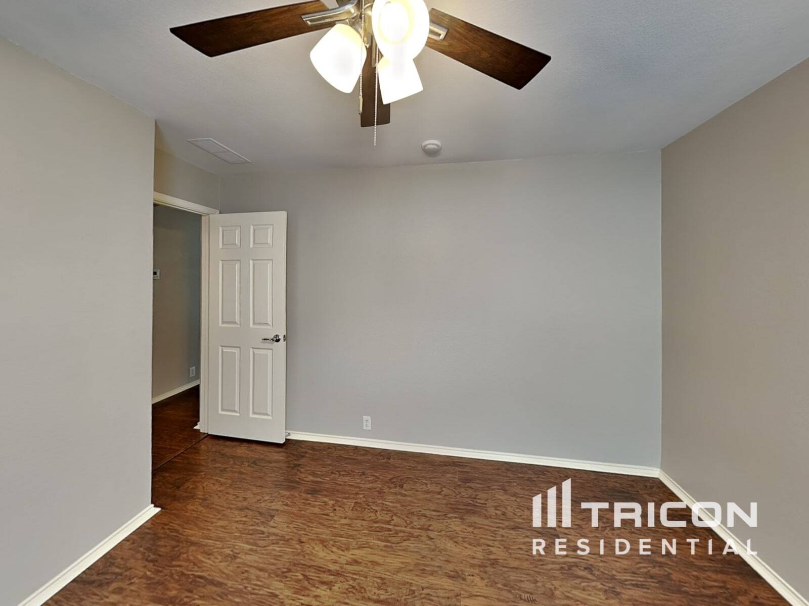 Building Photo - 317 Welch Dr