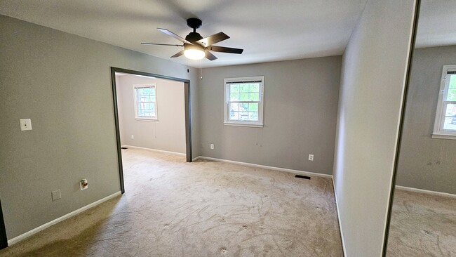 Building Photo - 4502 King Edward Ct