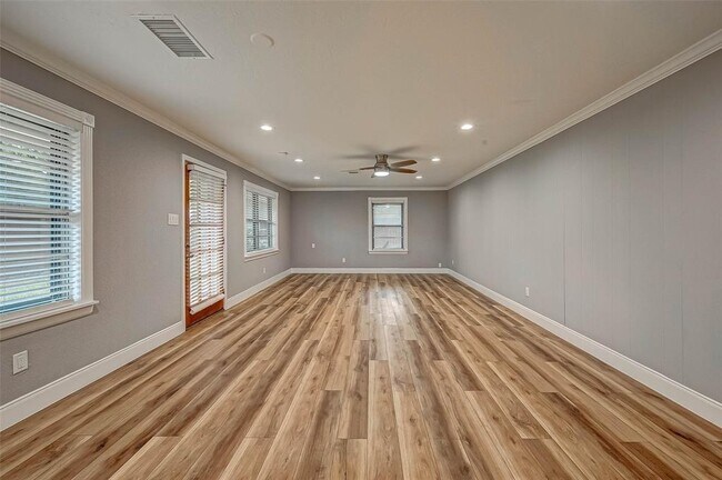 Building Photo - 4038 Cheena Dr