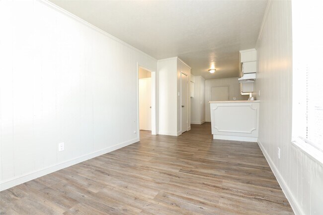 Building Photo - 3606 Live Oak St