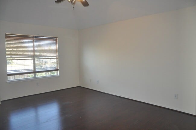 Building Photo - 19702 Creek Bend Trail