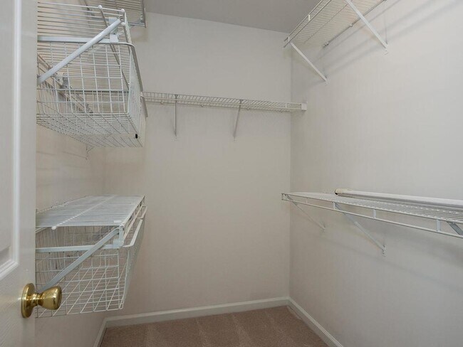 Building Photo - Ballantyne 3 Bedroom Townhome-Perfect Location!