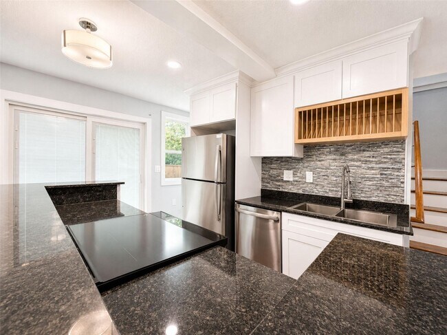 Building Photo - 1224 Kennie Dr