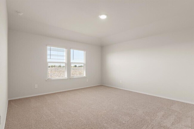 Building Photo - 257 Frogmore Lp