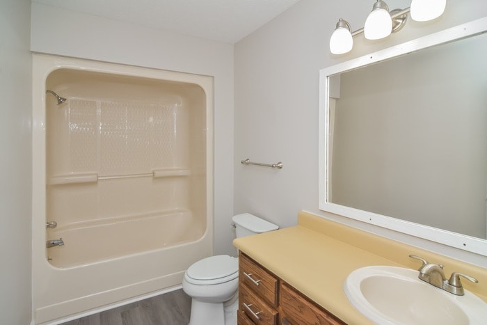 Building Photo - 415 Congress Dr