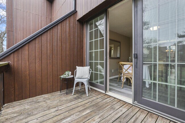 Building Photo - 4765 Smoketalk Ln