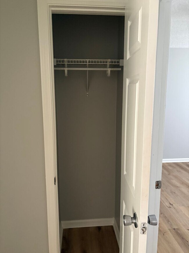 Building Photo - 1404 Georgia Ave SE