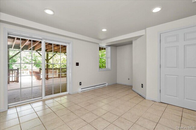 Building Photo - 70 Orchard Crest Dr
