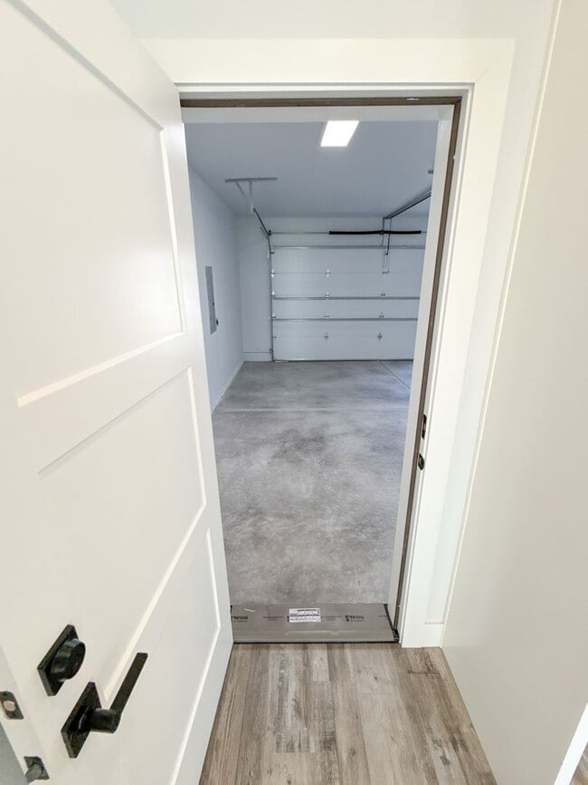 Building Photo - BRAND NEW 3 Bedroom, 2 bath Home