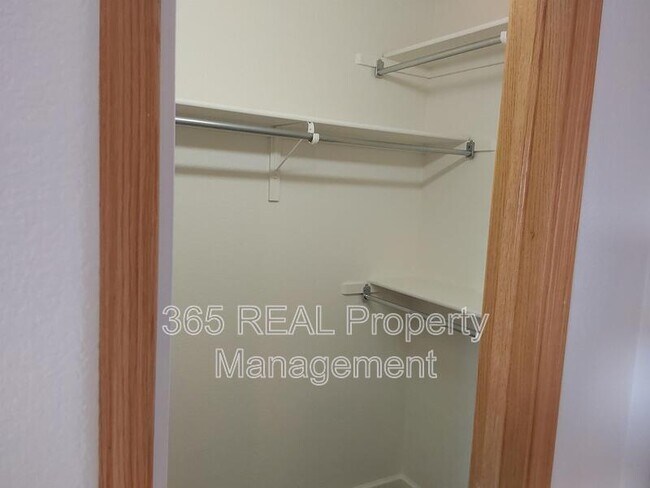 Building Photo - 3212 Barbera St