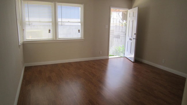 Building Photo - 3927 Sawtelle Blvd