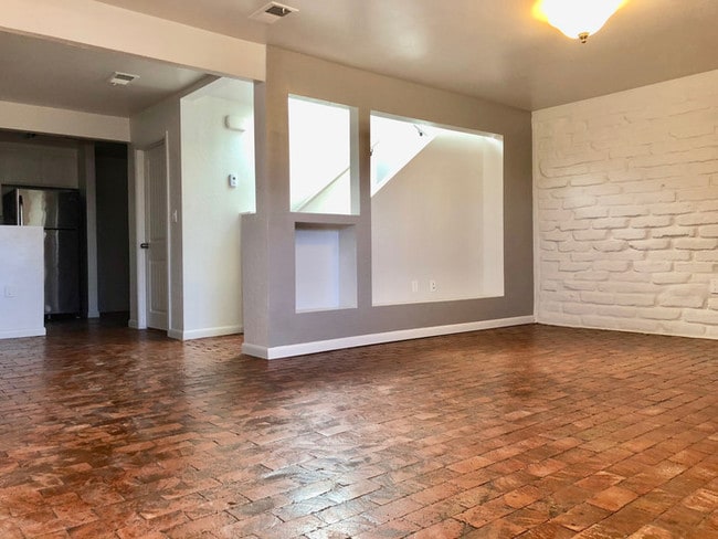 Building Photo - 200 Rio Grande Blvd SW