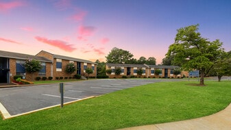 Building Photo - Bradford Park