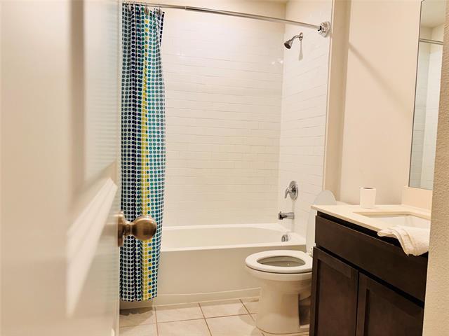 Building Photo - 1304 Johnson Dr