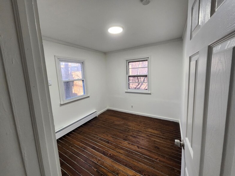 Building Photo - 2 Wildwood Trl