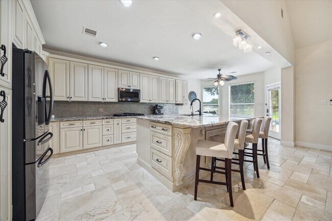 Building Photo - 9510 Comstock Meadows Dr