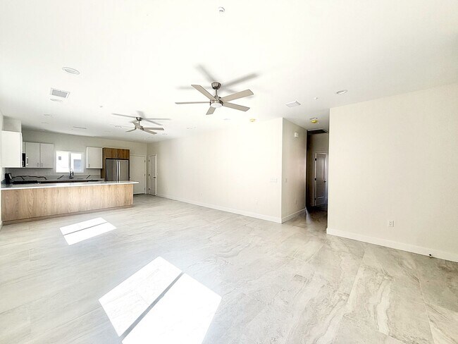 Building Photo - 68162-68162 Modalo Rd