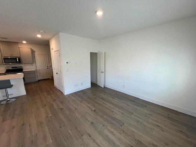 Building Photo - 4244 Fawnridge Pl