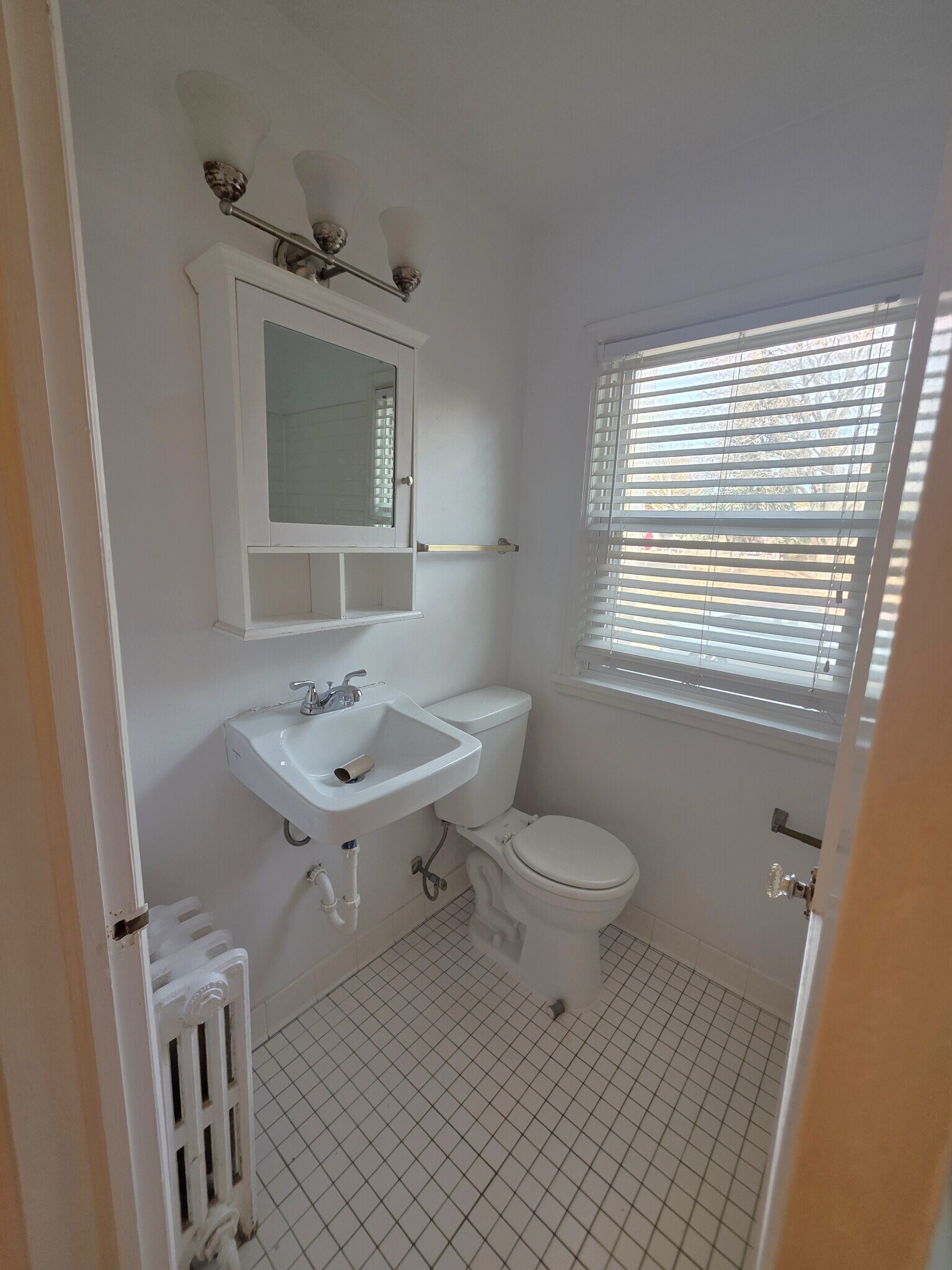 Building Photo - 2056 Bayard Ave