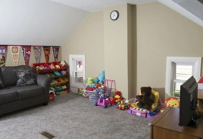 Building Photo - 3BR Home in Red Lion SD | Finished 3rd Floor, Garage, Balcony & Large Yard!