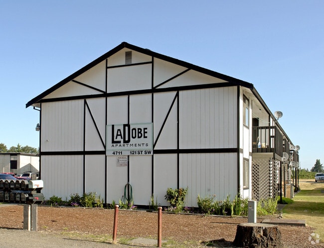 Building Photo - LaDobe Apartments