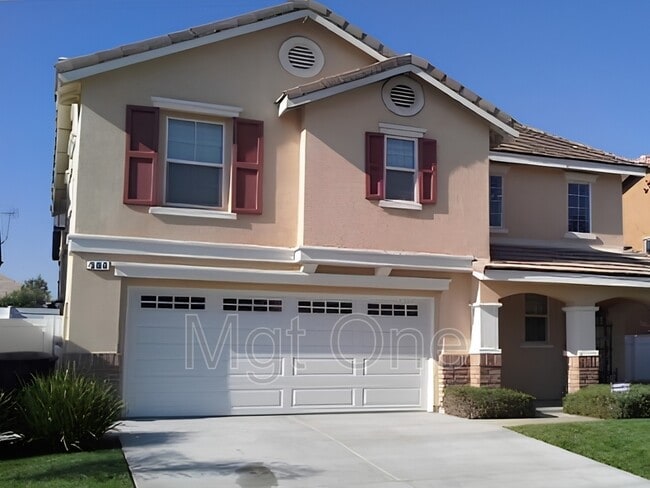 Building Photo - 564 Botan St