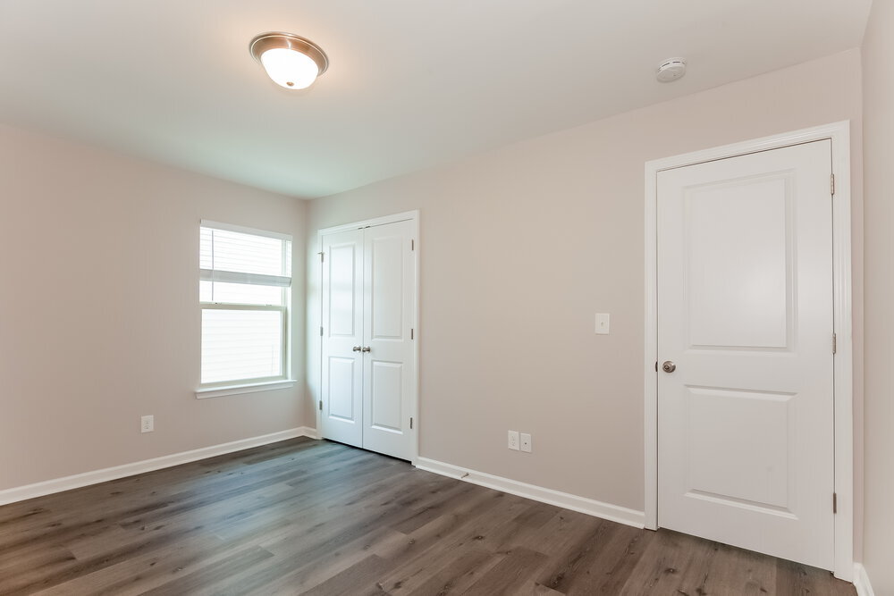 Building Photo - 927 Rook Rd