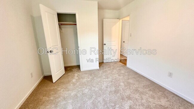 Building Photo - 20404 Deer Creek Dr