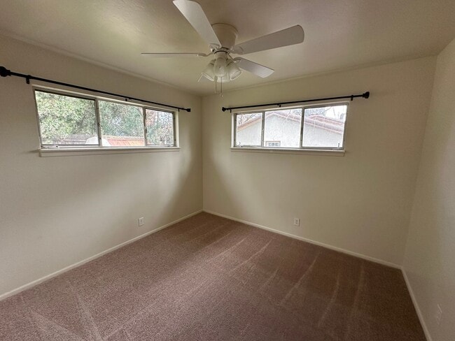 Building Photo - 3120 Alder Way