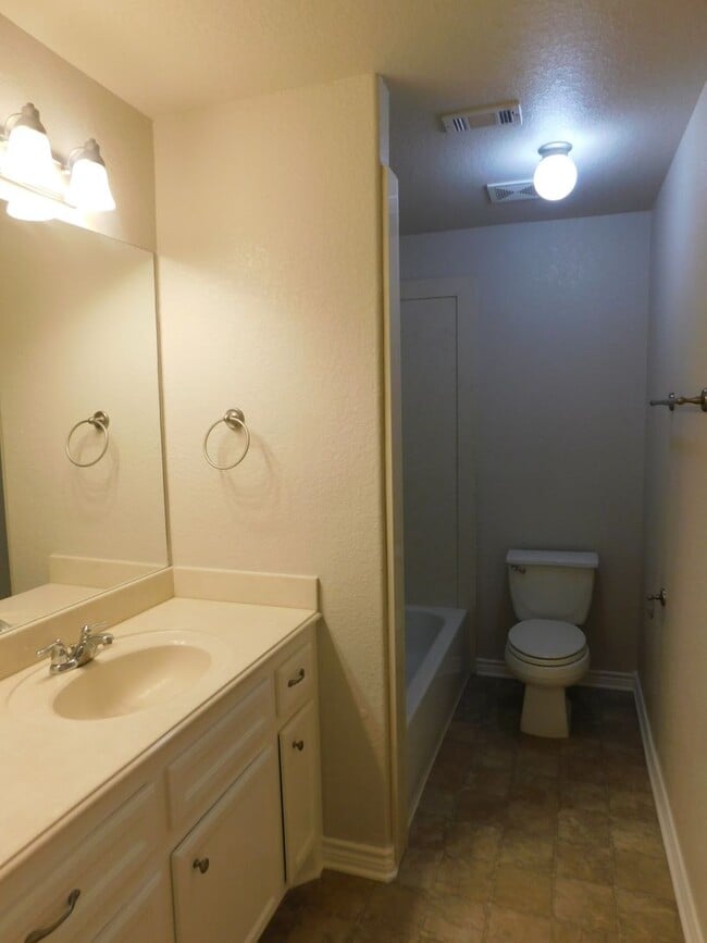 Building Photo - The Ranch at Sam Houston