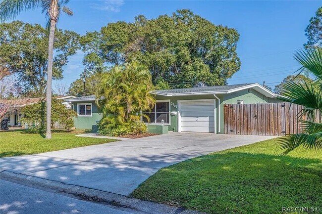 Building Photo - 2701 56th Ln N