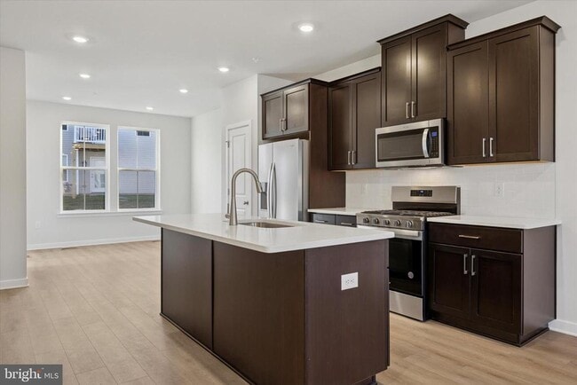 Building Photo - 116 Abramo Victor Dr