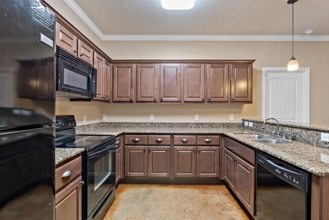 Building Photo - 3338 General Pkwy