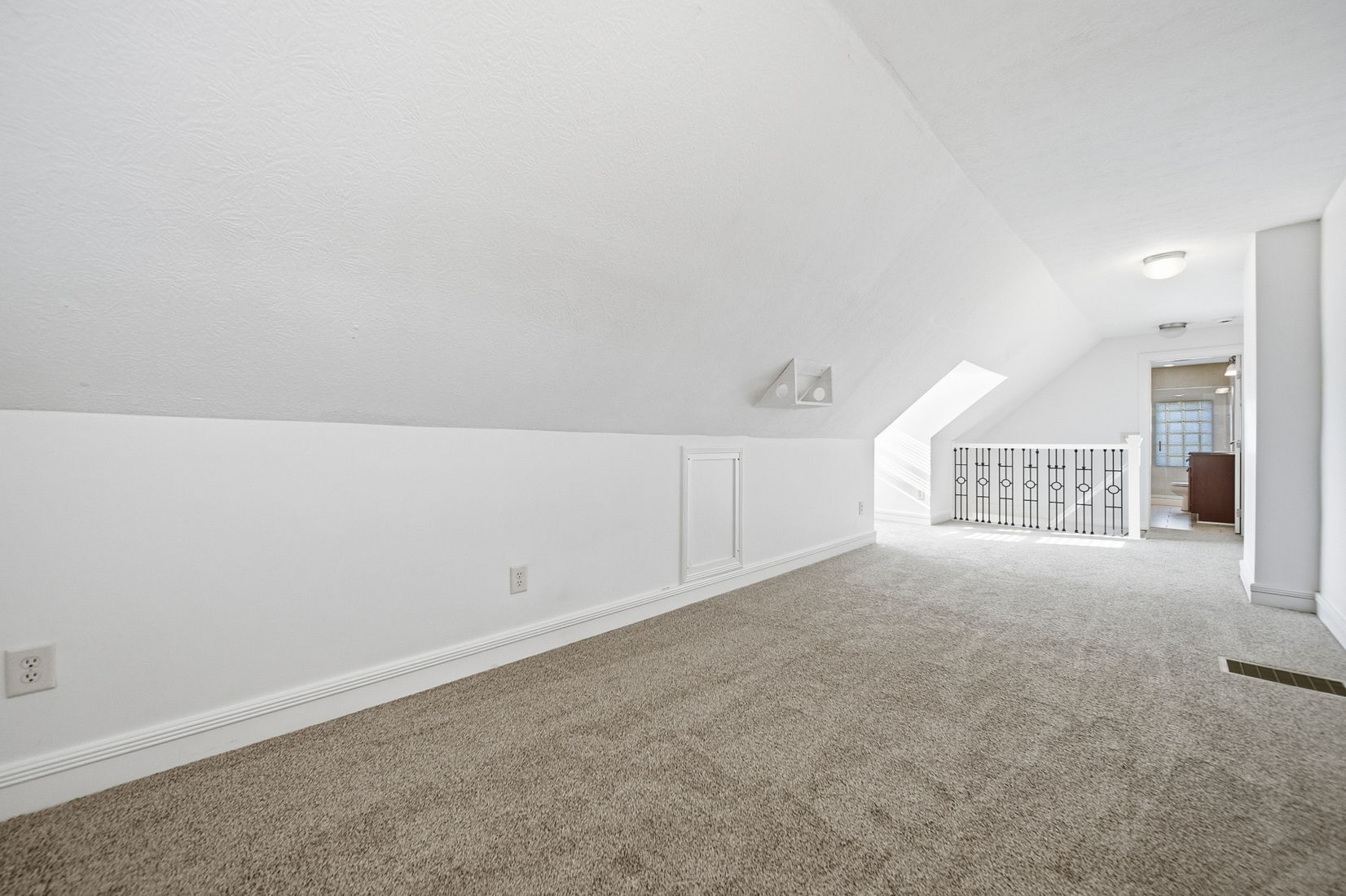 Building Photo - 1153 Jaeger St