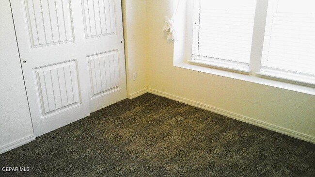 Building Photo - 653 Paseo Dulce Ave