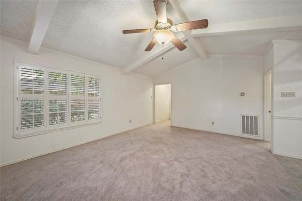 Building Photo - 1716 Huge Oaks St