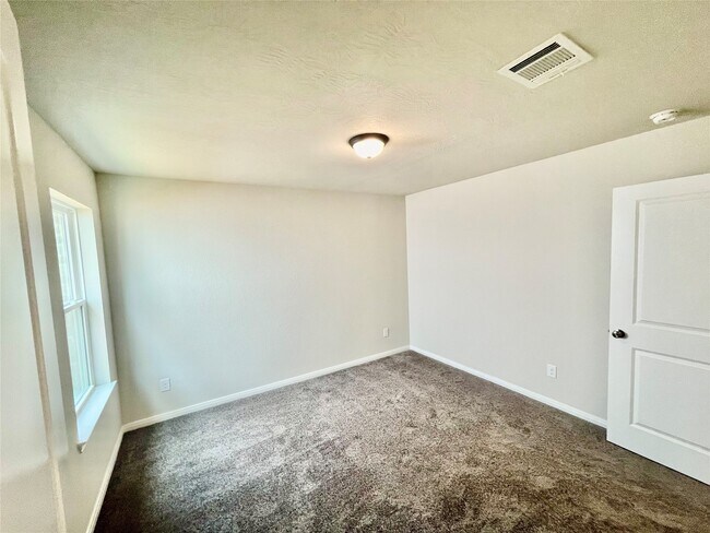 Building Photo - 2671 Sagedale Dr