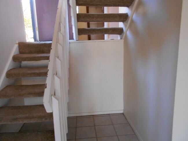 Building Photo - Yuhashi Properties1 (1606 Waterloo Trl)