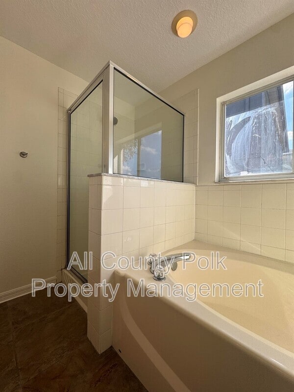 Building Photo - 2505 Brownwood Dr