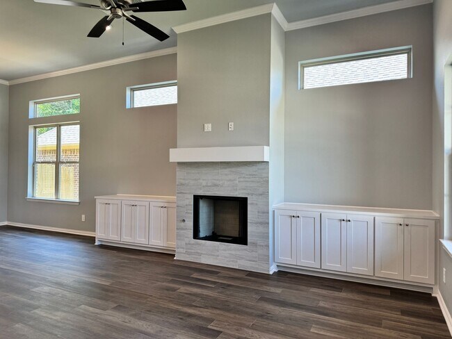 Building Photo - 448 Preston Rdg Dr