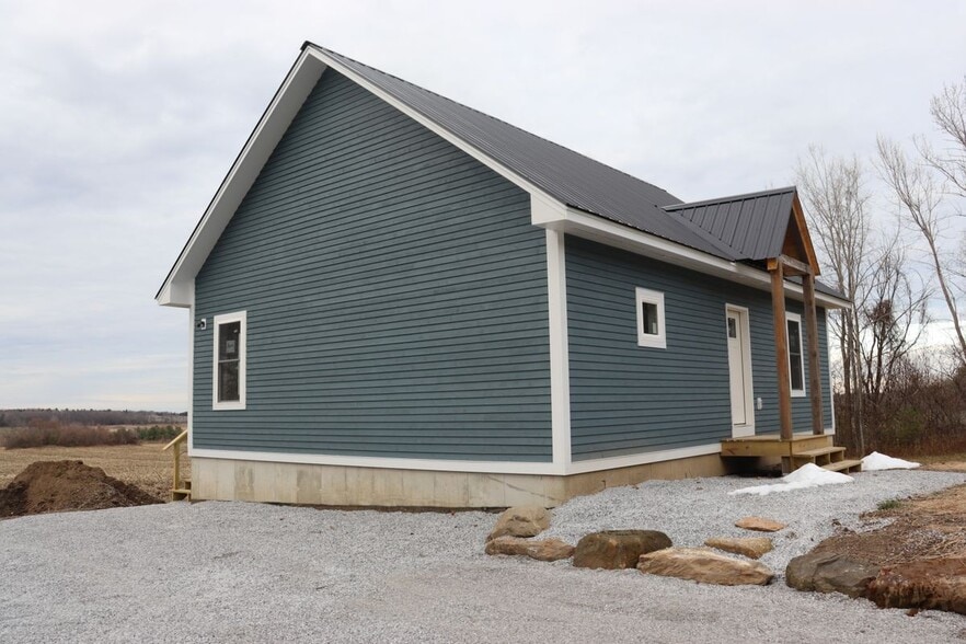 Building Photo - 1785 Kellogg Rd